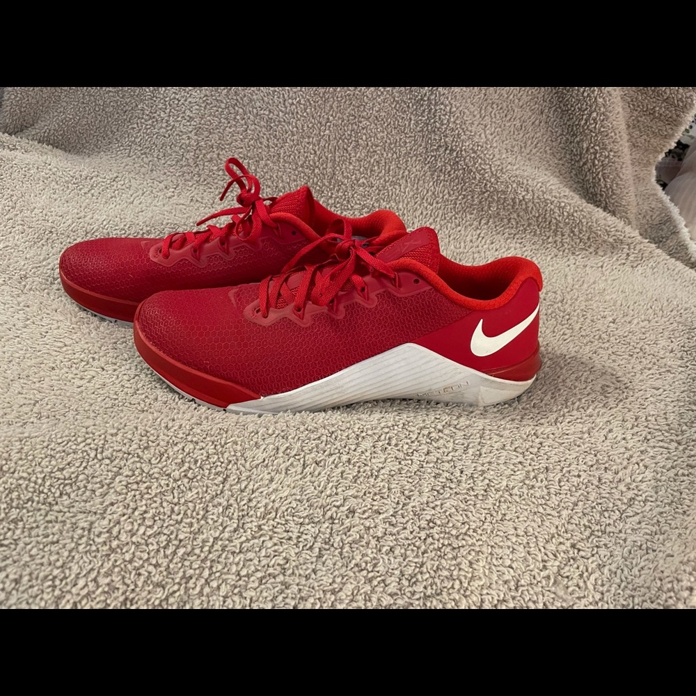 Nike Metcon 5, Red, Size 10